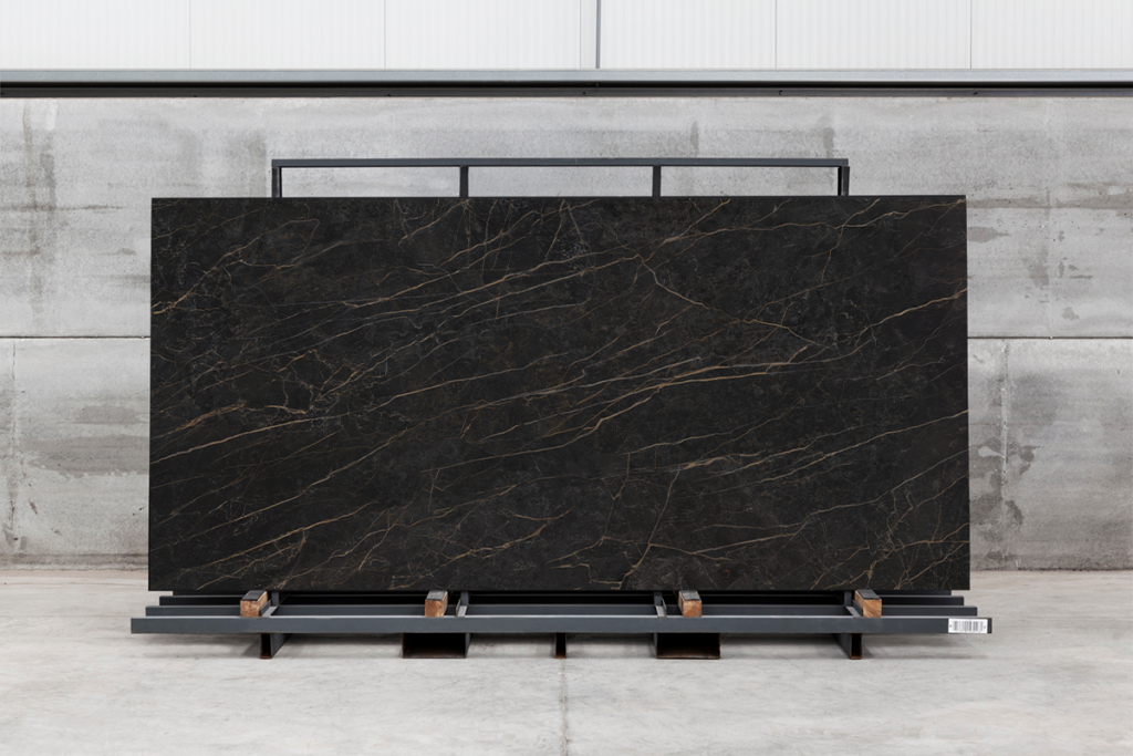 Black_Obsession_PC4BLOK061_F6-1024x683