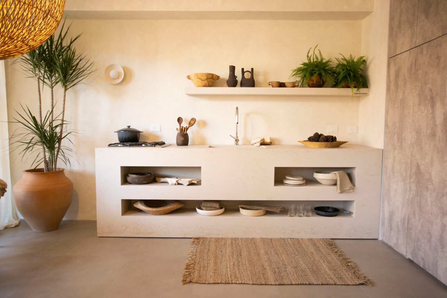 Dekton-Danae-scaled