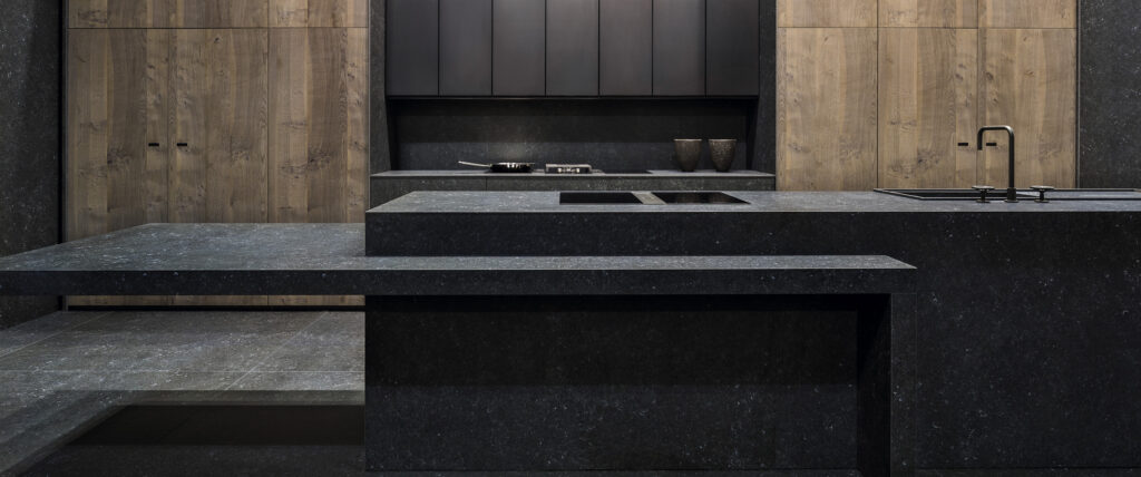 Pierre_Bleue_PC4PBLK061_A4-1024x428