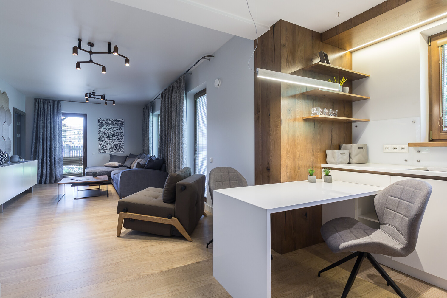White-Storm-isla-2 (1)