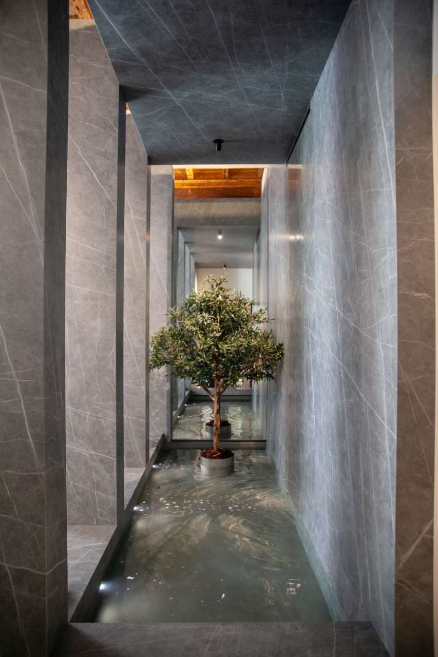 Zaha_Stone_PC4ZASK121_A5