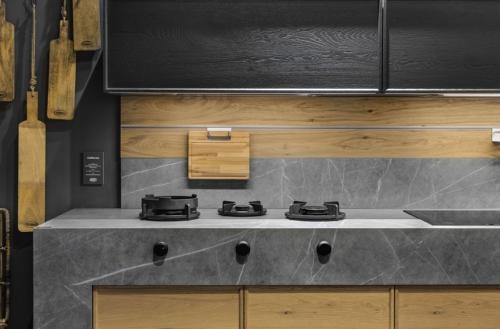 Zaha_Stone_PC4ZASK121_A6
